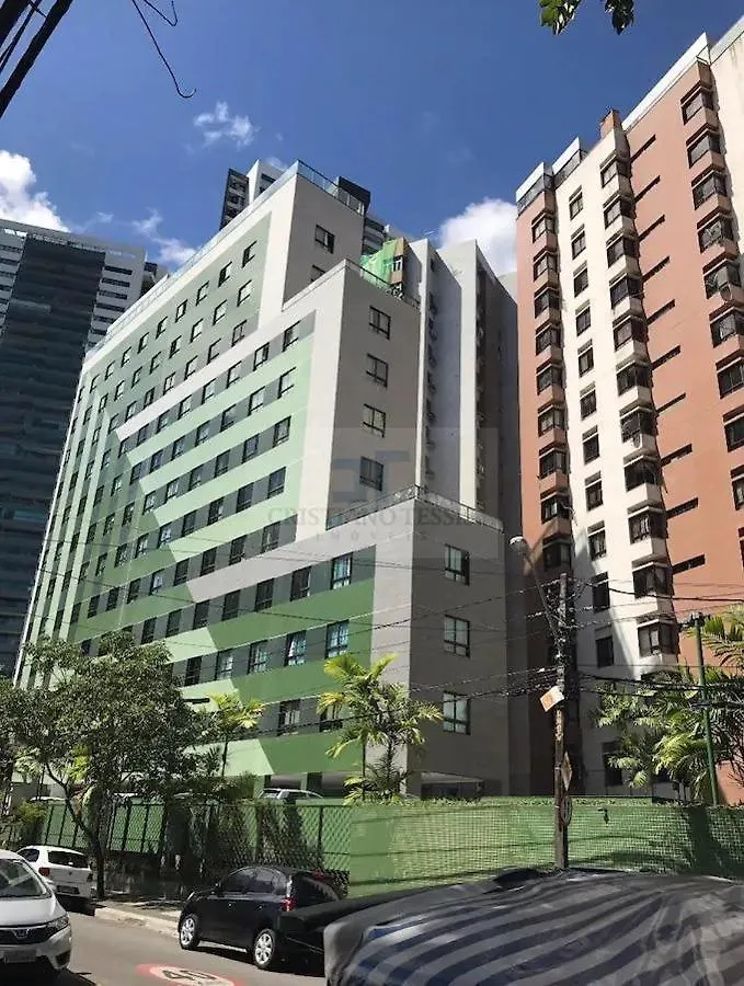 アパート Flat No Condominio Do Residencial Gildo Vilaca - Jaqueira レシフェ
